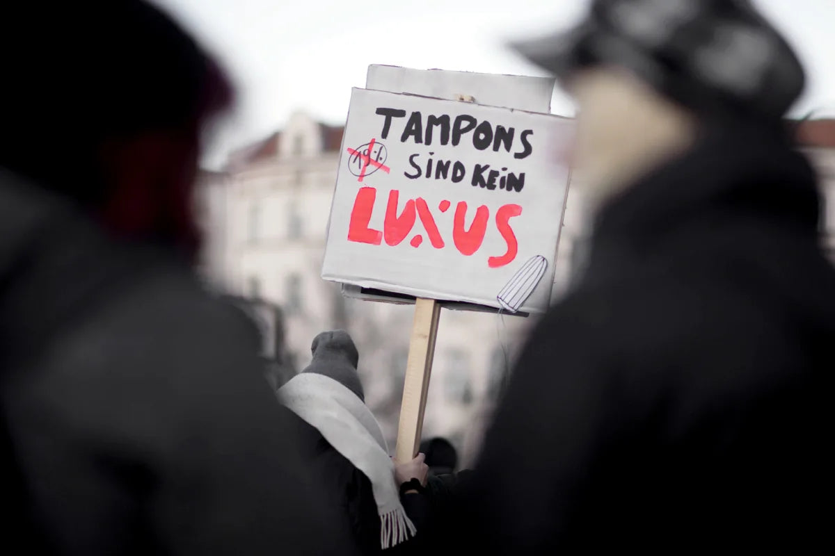 KUUKAUTISSUOJIEN VEROTUS