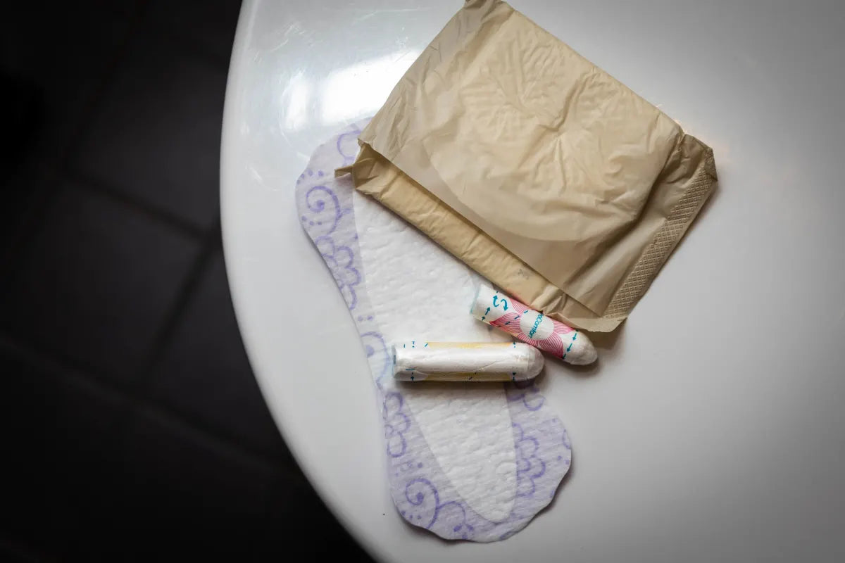 ILMAISET KUUKAUTISSUOJAT